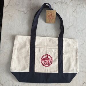 Trader Joe's Navy and Cream Reusable Tote Bag - LARGE, BRAND NEW WITH TAGS